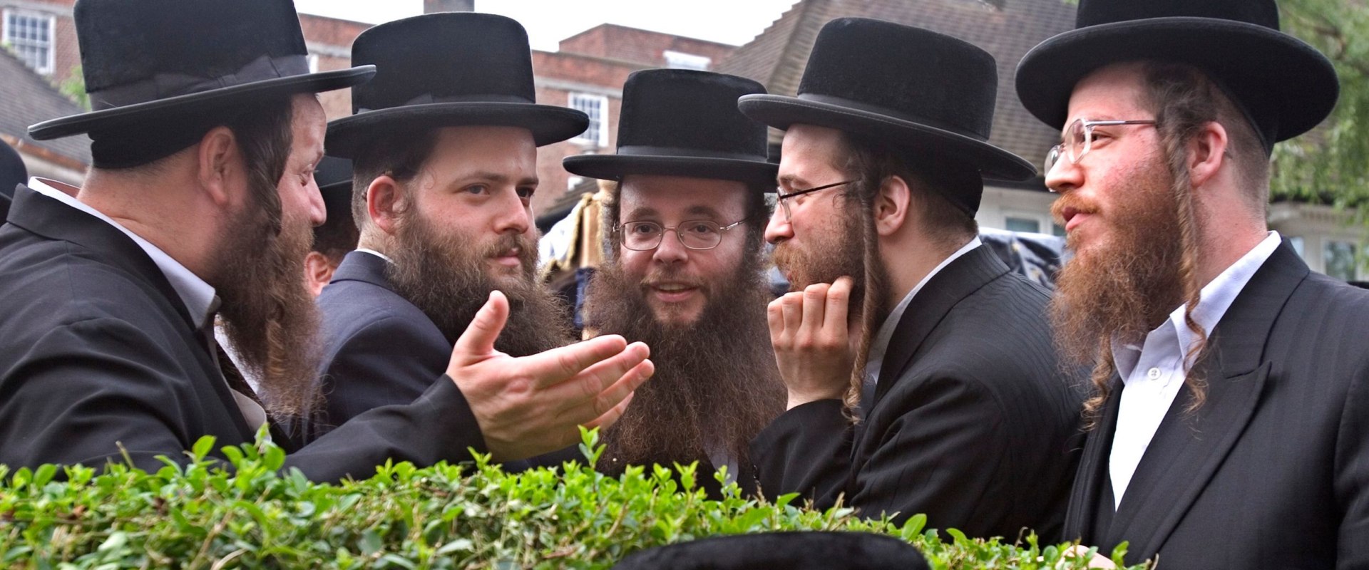 Exploring the Diversity and Size of the Jewish Community in London